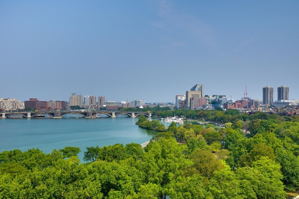 180 Beacon Street, Unit 14FG Boston, MA 02116 - Photo 34 of 40 a view of a city