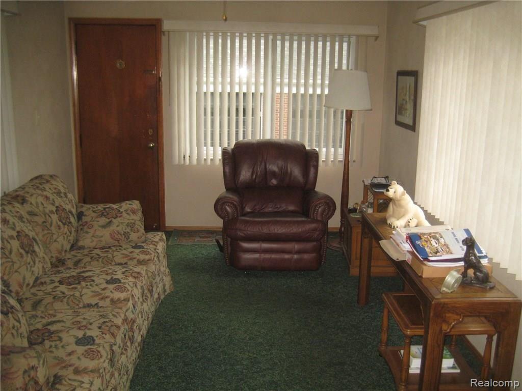749 Harcourt Road Grosse Pointe Park, MI 48230 - Photo 20 of 80