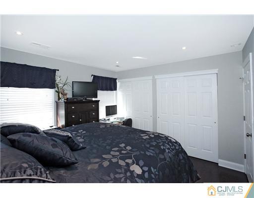 736 Front Street Dunellen, NJ 08812 - Photo 11 of 20 Gallery Image 11