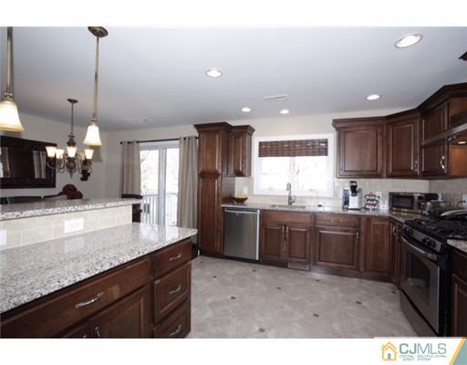736 Front Street Dunellen, NJ 08812 - Photo 8 of 20 Gallery Image 8