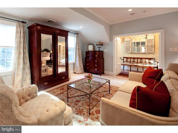 2220 Grubbs Mill Road Berwyn, PA 19312 - Photo 13 of 25 a living room with furniture and a large window