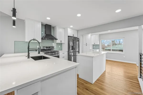 $599,999 | 7194 West 68th Avenue, Arvada, CO 80003