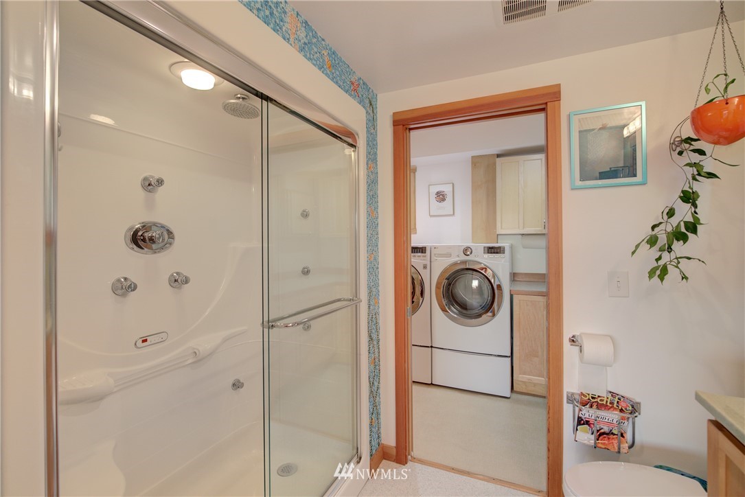 18770 Ridgefield Road Northwest Shoreline, WA 98177 - Photo 14 of 25 Gallery Image 14