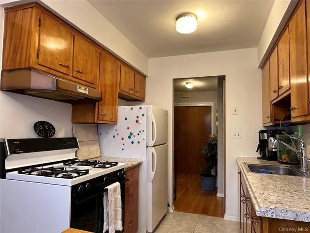 $2,100 | 20 Fisher Avenue, Unit 2, Congers, NY 10920