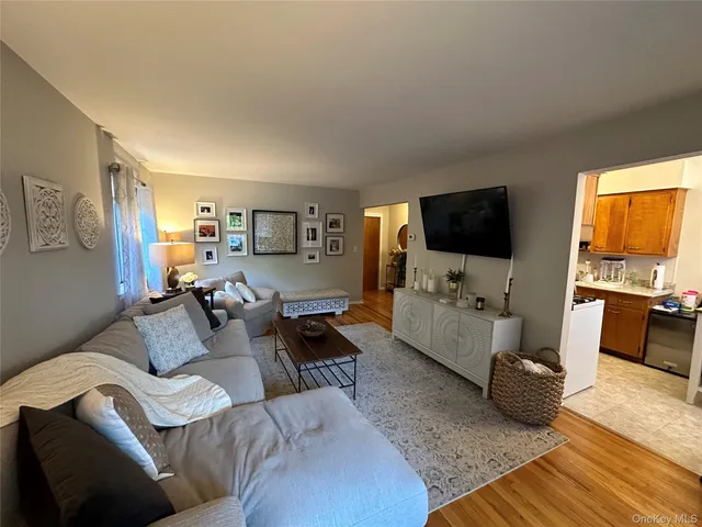 $2,100 | 20 Fisher Avenue, Unit 2, Congers, NY 10920