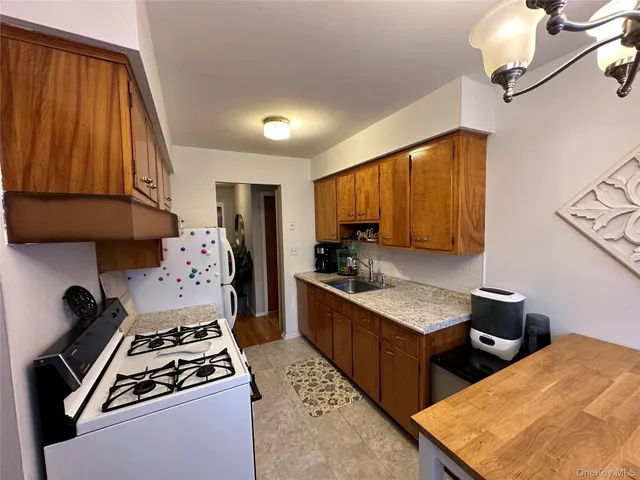$2,100 | 20 Fisher Avenue, Unit 2, Congers, NY 10920