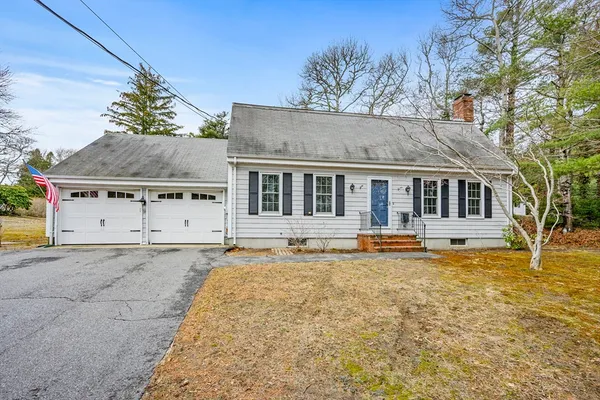 $699,000 | 33 Head Of The Bay Road, Bourne, MA 02532