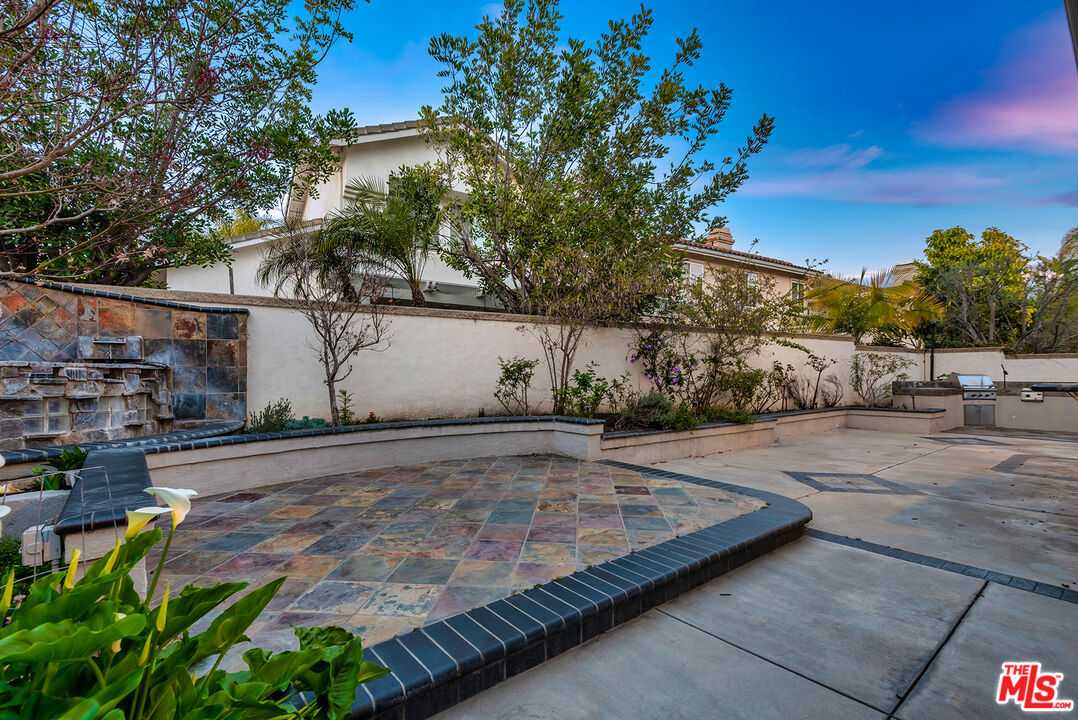 5 Daystar Irvine, CA 92612 - Photo 33 of 52 a view of a backyard