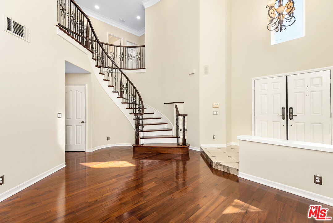 5 Daystar Irvine, CA 92612 - Photo 7 of 52 a view of an entryway with wooden floor