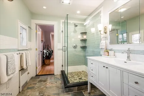 $1,299,000 | 148 Highland Avenue, Montclair, NJ 07042