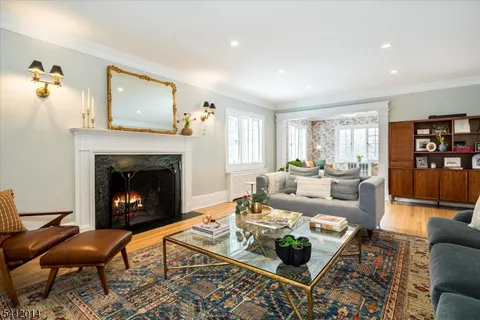 $1,299,000 | 148 Highland Avenue, Montclair, NJ 07042
