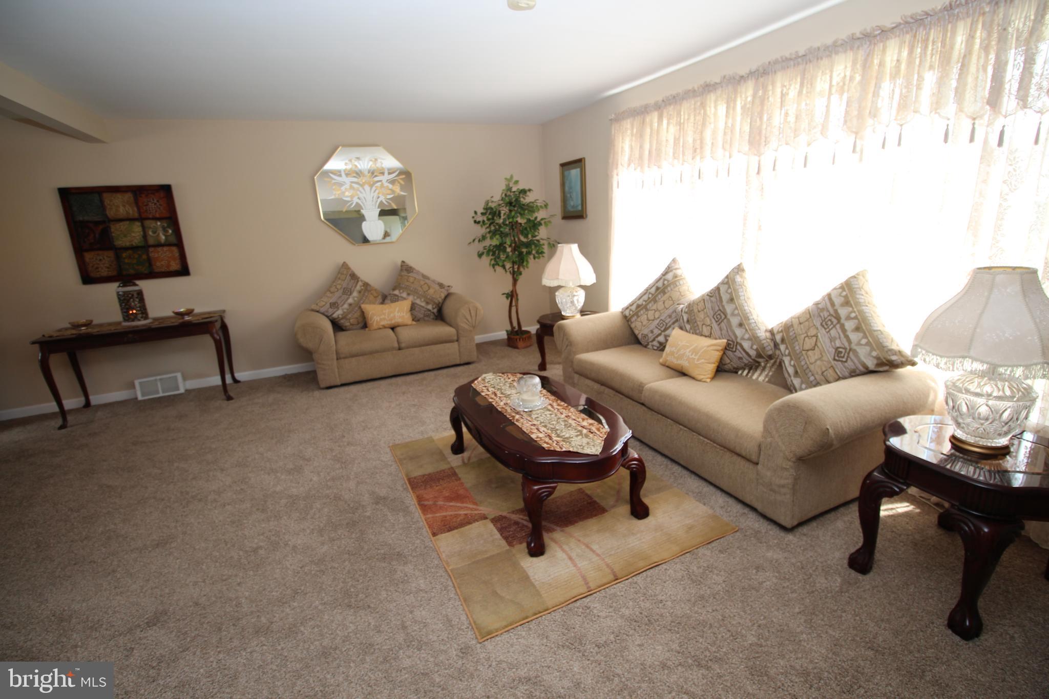 829 Densmore Road Philadelphia, PA 19116 - Photo 9 of 36 Gallery Image 9