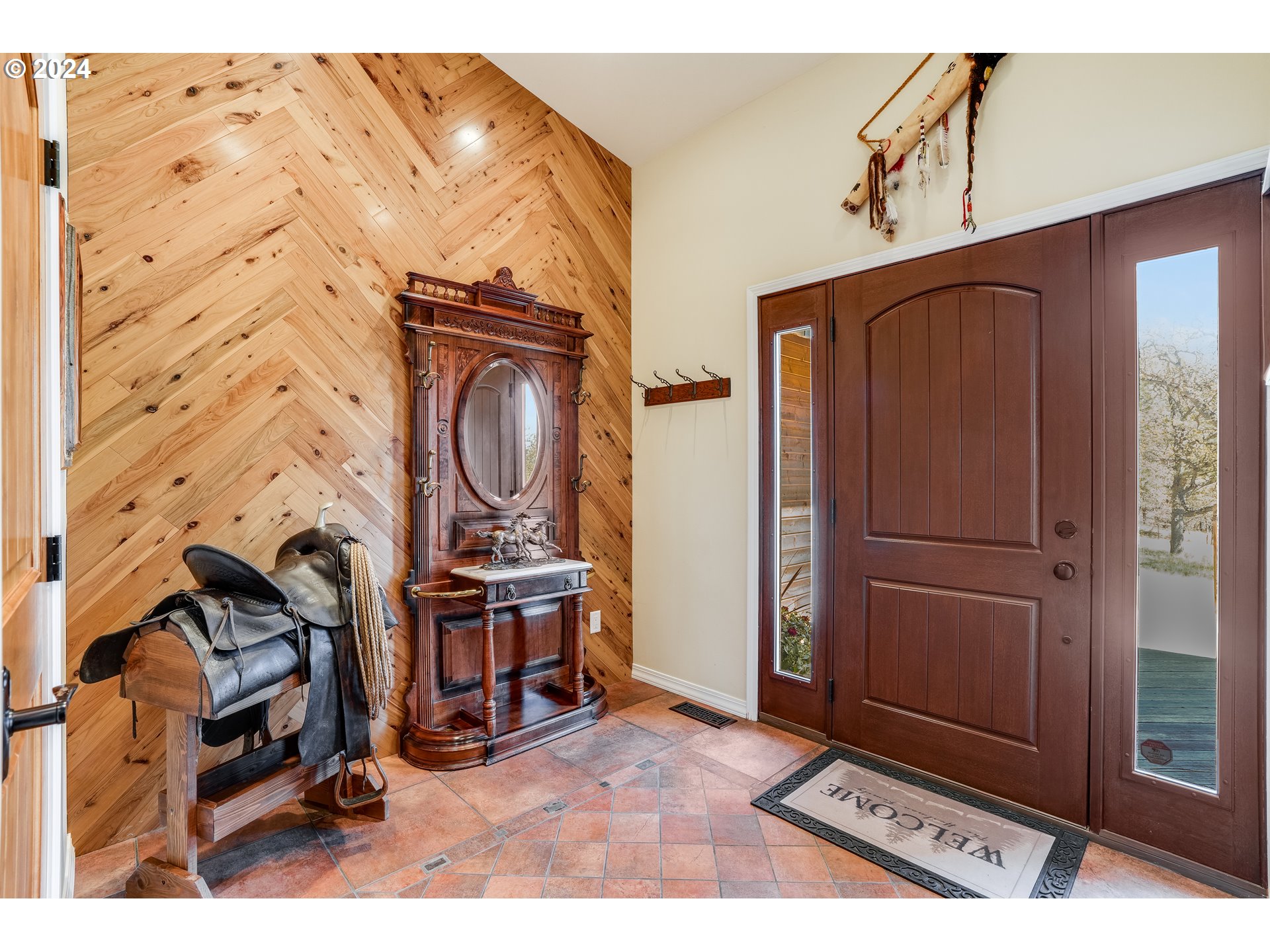 11 Deer Ridge Road Goldendale, WA 98620 - Photo 2 of 45 a view of an entryway with wooden floor
