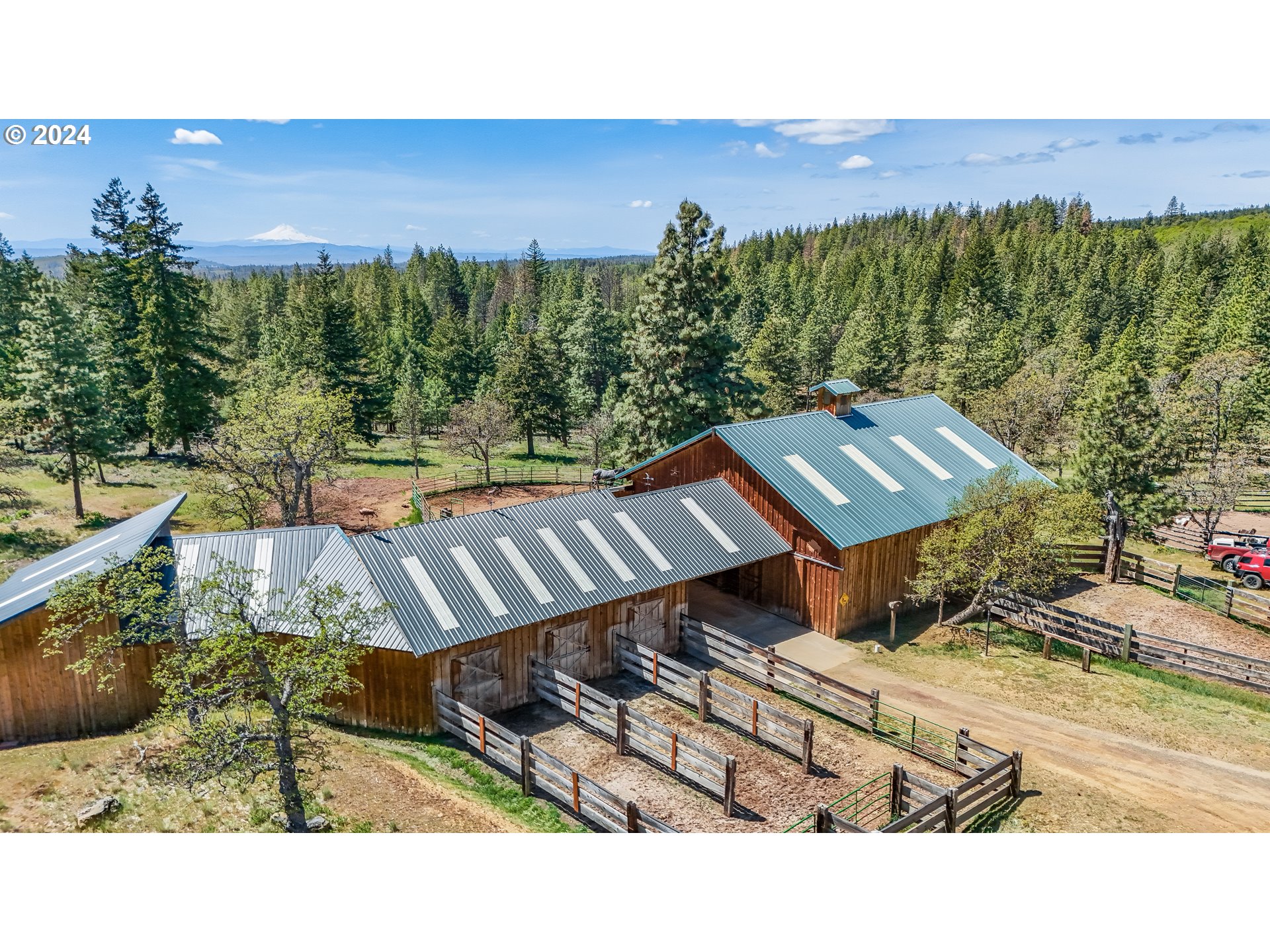 11 Deer Ridge Road Goldendale, WA 98620 - Photo 37 of 45 a view of a terrace with a yard