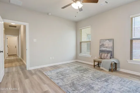 $250,000 | 124 Lightbourne Drive, Lafayette, LA 70506