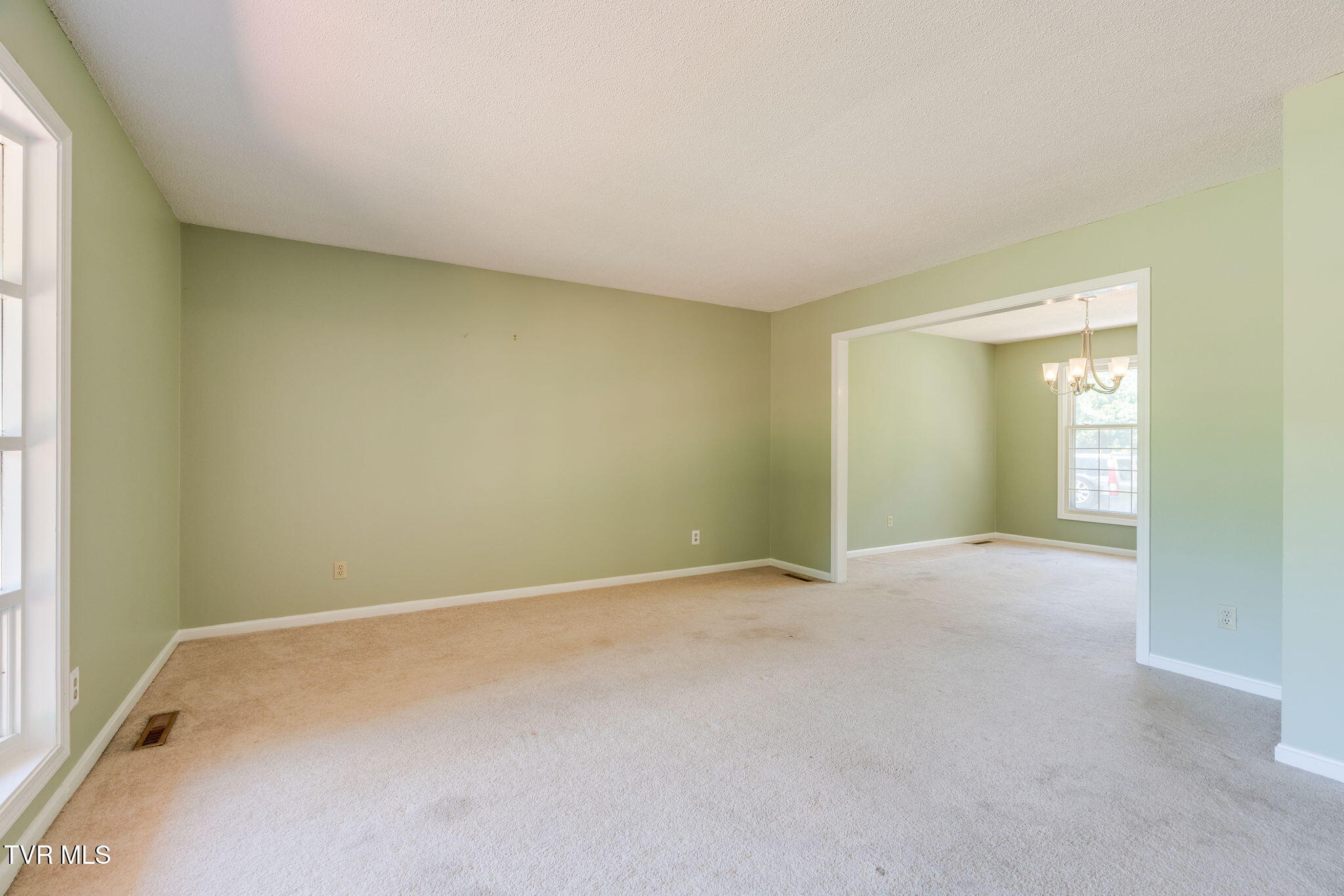 900 Jordan Road Elizabethton, TN 37643 - Photo 27 of 51 005