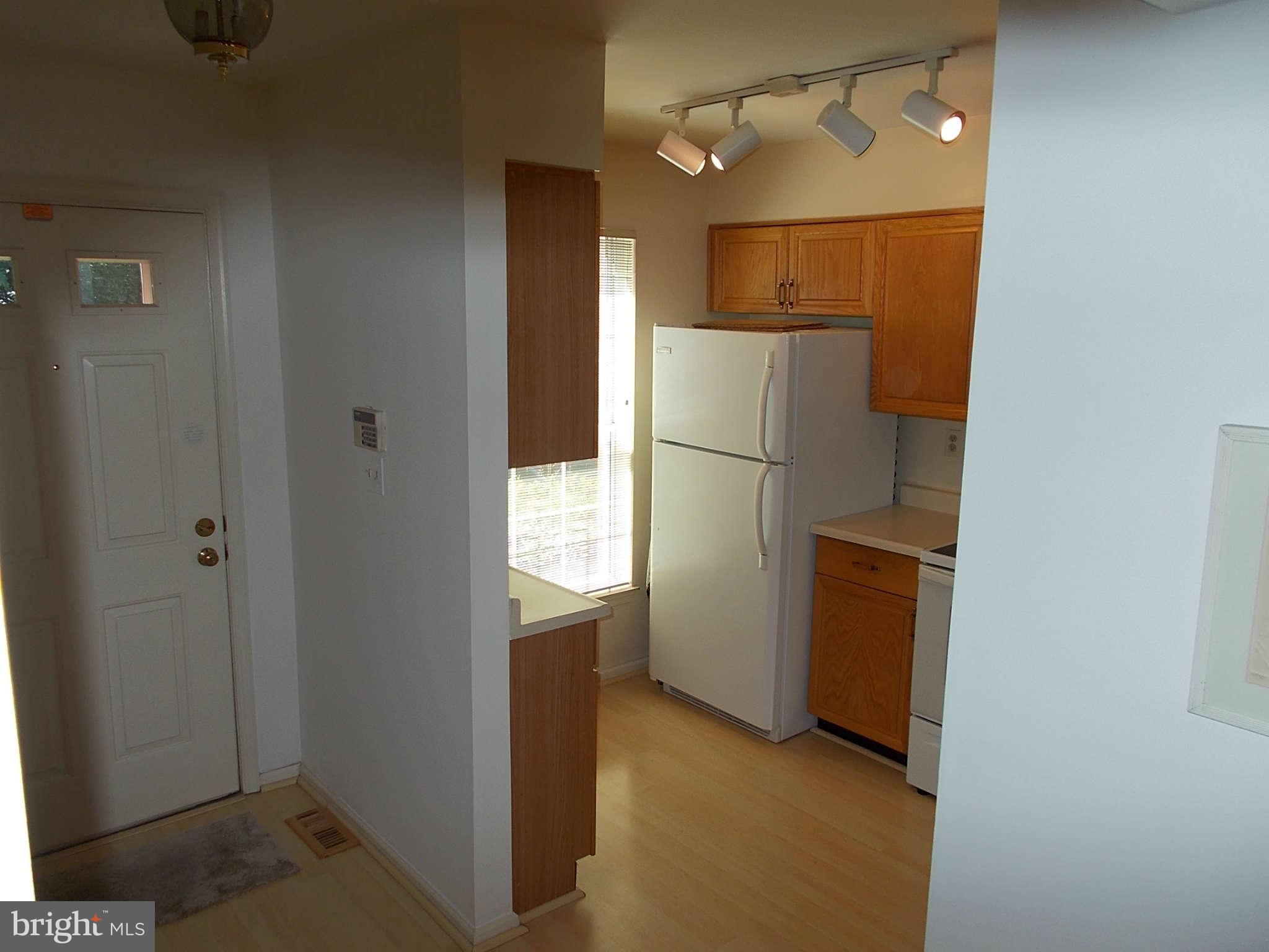 2107 Derby Ridge Lane, Unit 27 Silver Spring, MD 20910 - Photo 8 of 20 Kitchen
