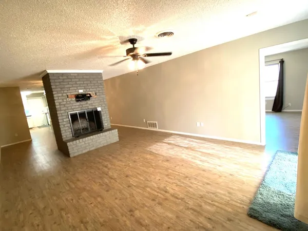 $1,500 | 9818 Jordan Avenue, Unit B, Lubbock, TX 79423