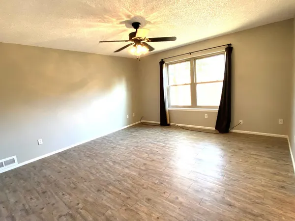 $1,500 | 9818 Jordan Avenue, Unit B, Lubbock, TX 79423