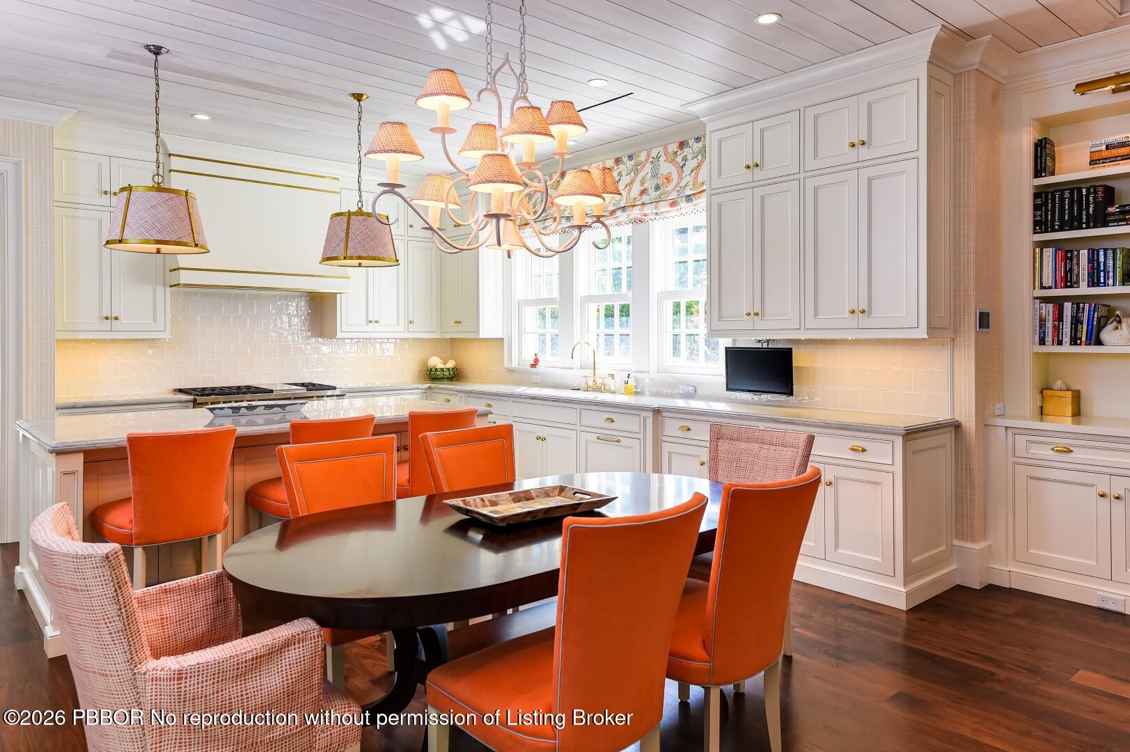 255 Wells Road Palm Beach, FL 33480 - Photo 6 of 26 Kitchen