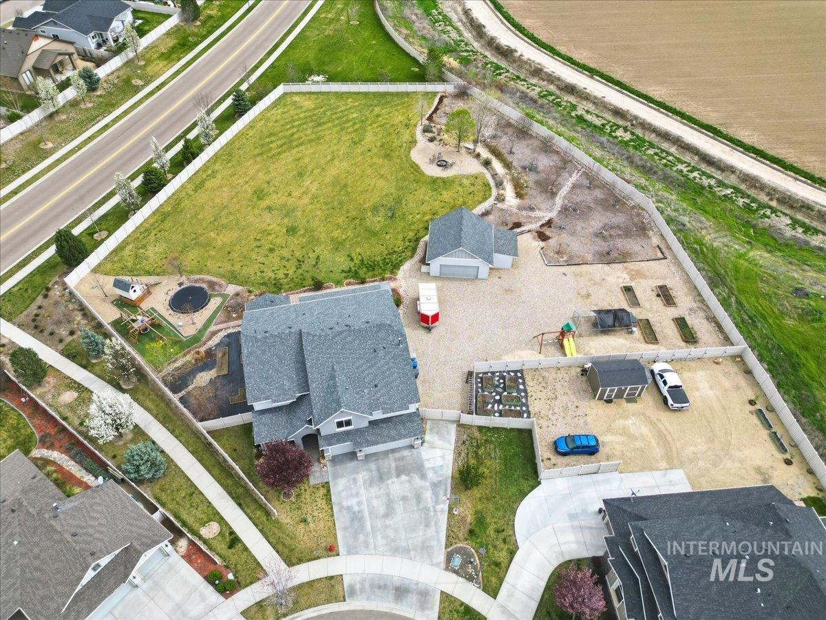 1282 Cimarron Court Middleton, ID 83644 - Photo 39 of 44 Aerial view of residential area