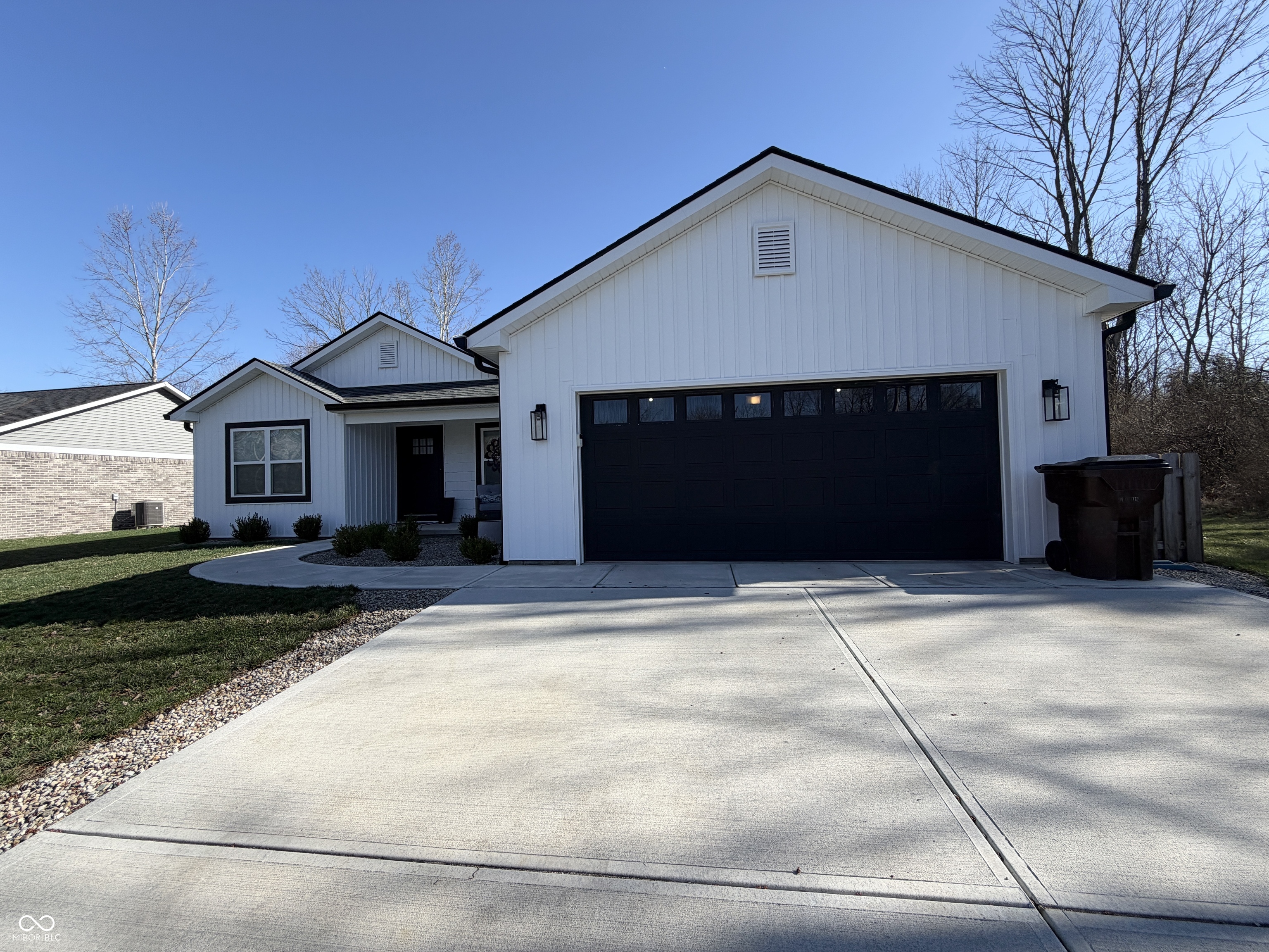 216 Gettysburg Coatesville, IN 46121 - Photo 4 of 67