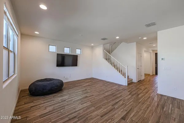 $2,795 | 7424 South 32nd Drive, Phoenix, AZ 85041