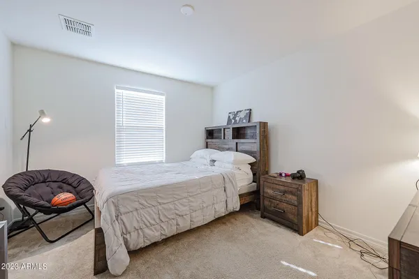 $2,795 | 7424 South 32nd Drive, Phoenix, AZ 85041