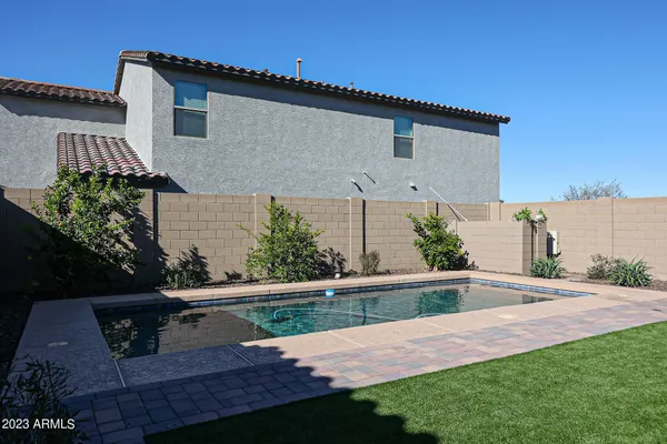 $2,795 | 7424 South 32nd Drive, Phoenix, AZ 85041