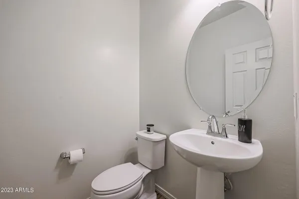$2,795 | 7424 South 32nd Drive, Phoenix, AZ 85041