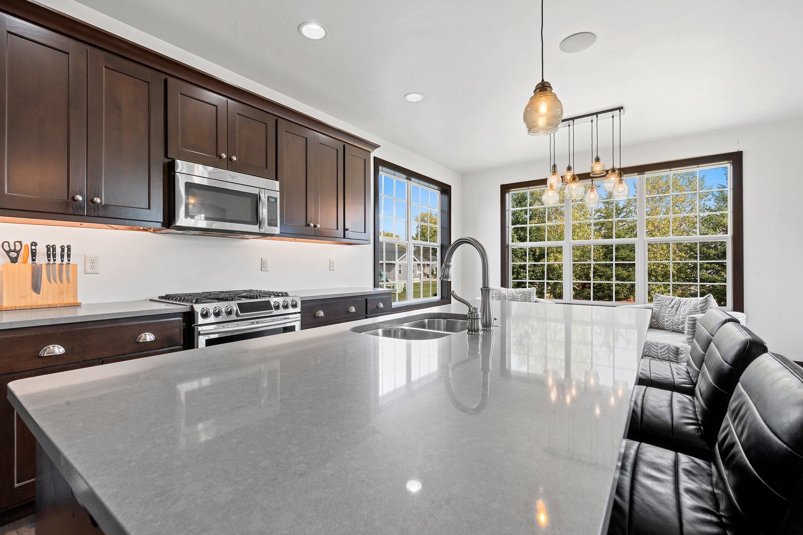 1013 Harvest Trail Appleton, WI 54913 - Photo 12 of 38