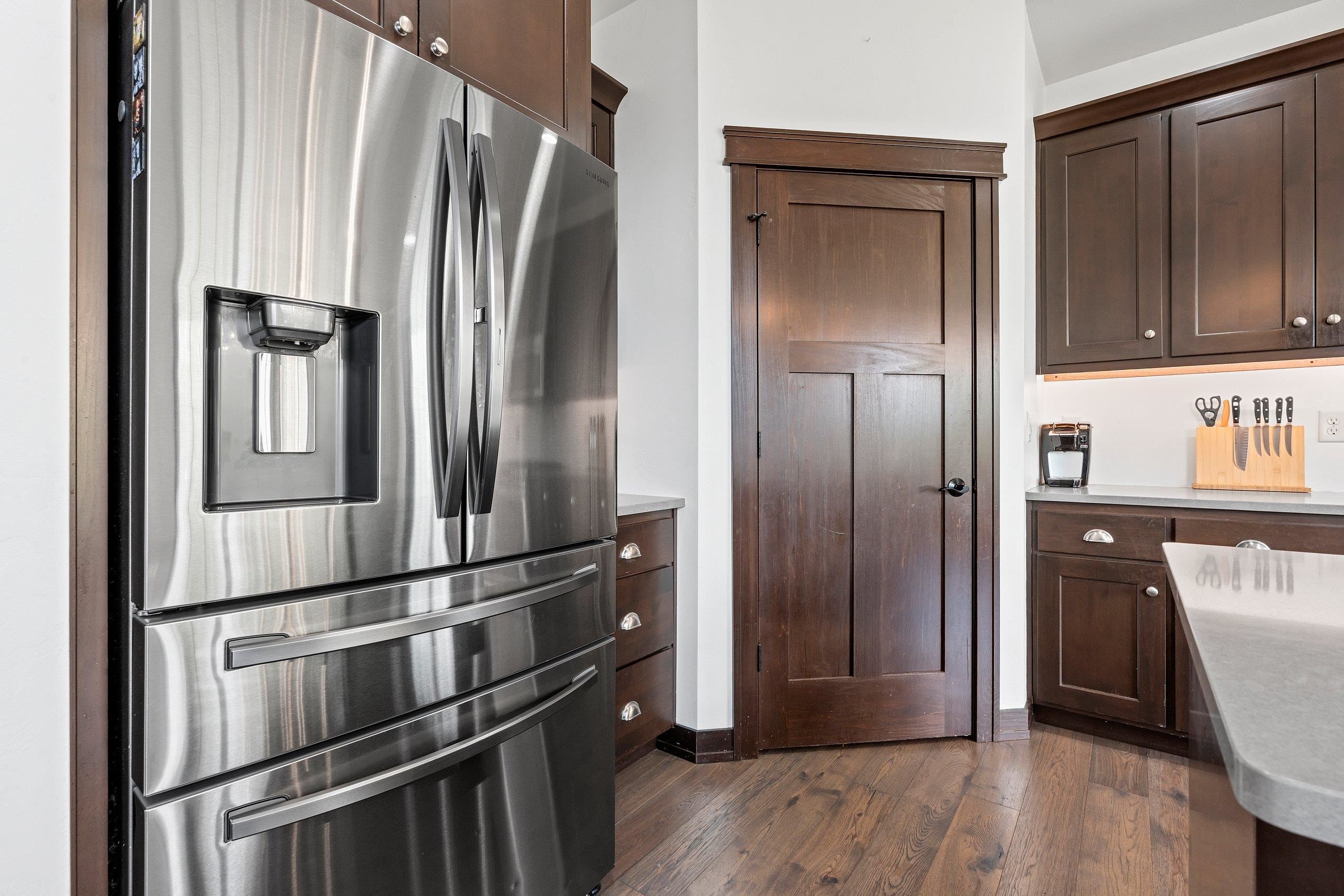 1013 Harvest Trail Appleton, WI 54913 - Photo 19 of 38