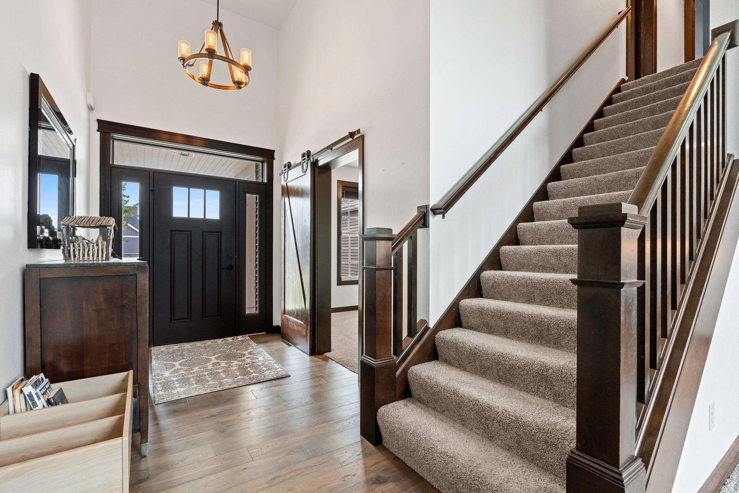 1013 Harvest Trail Appleton, WI 54913 - Photo 7 of 38