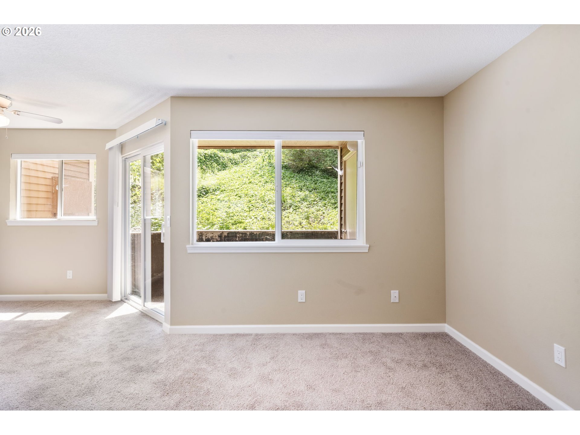 9967 Southeast Talbert Street Clackamas, OR 97015 - Photo 9 of 33