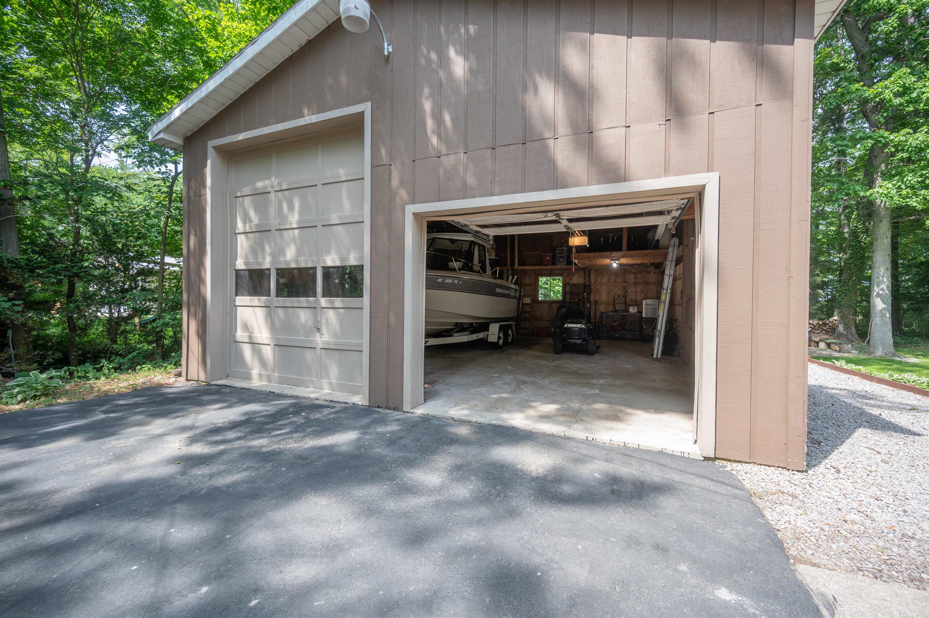 1626 South Beyer Road Saginaw, MI 48601 - Photo 12 of 30 Gallery Image 12