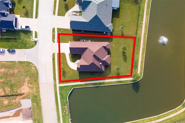 $529,000 | 6605 Pinehurst Drive, Granbury, TX 76049