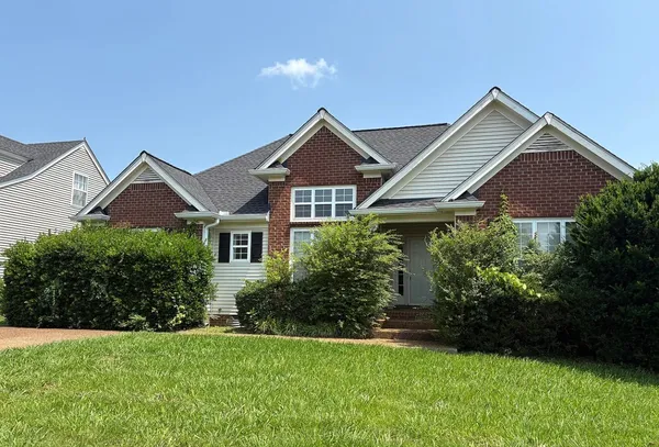 $1,995 | 1108 McDonough Circle, Thompson's Station, TN 37179