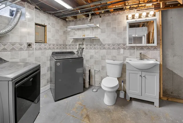 $299,900 | 6421 59th Avenue, Kenosha, WI 53142