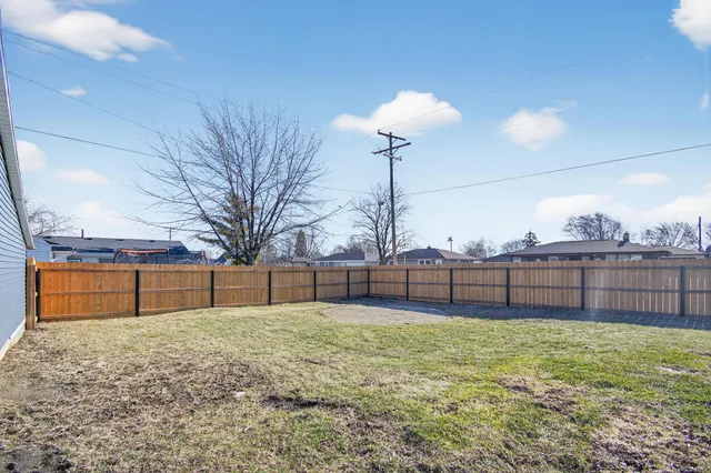 $299,900 | 6421 59th Avenue, Kenosha, WI 53142