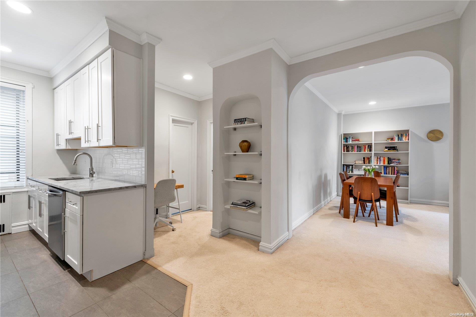 21 Barstow Road, Unit 2D Great Neck, NY 11021 - Photo 1 of 1 Gallery Image 1