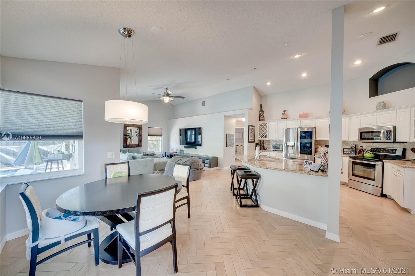 3230 Overlook Road Davie, FL 33328 - Photo 19 of 47