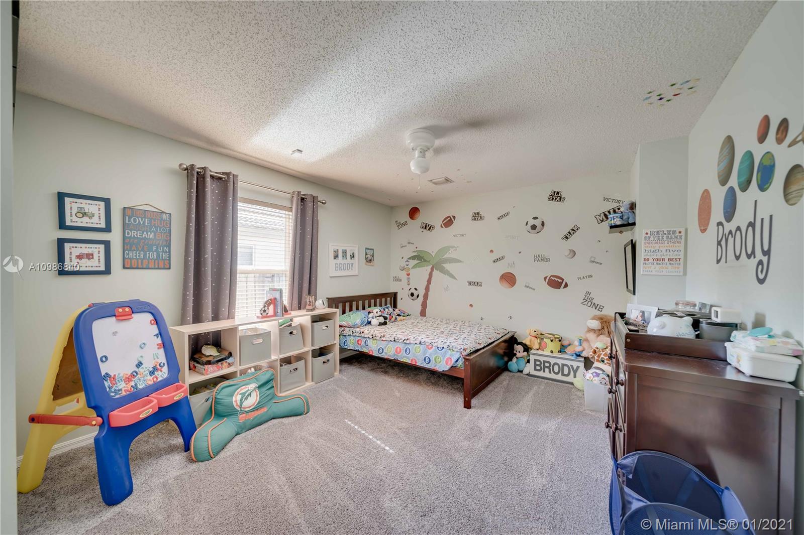 3230 Overlook Road Davie, FL 33328 - Photo 24 of 47