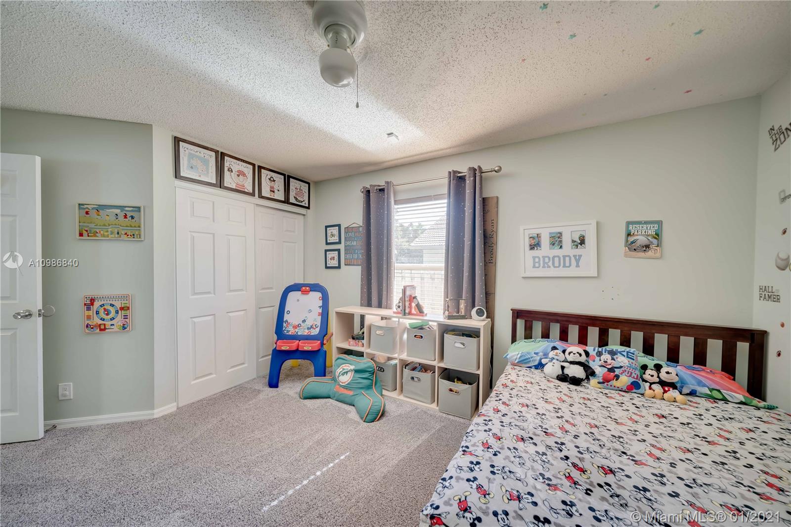 3230 Overlook Road Davie, FL 33328 - Photo 25 of 47