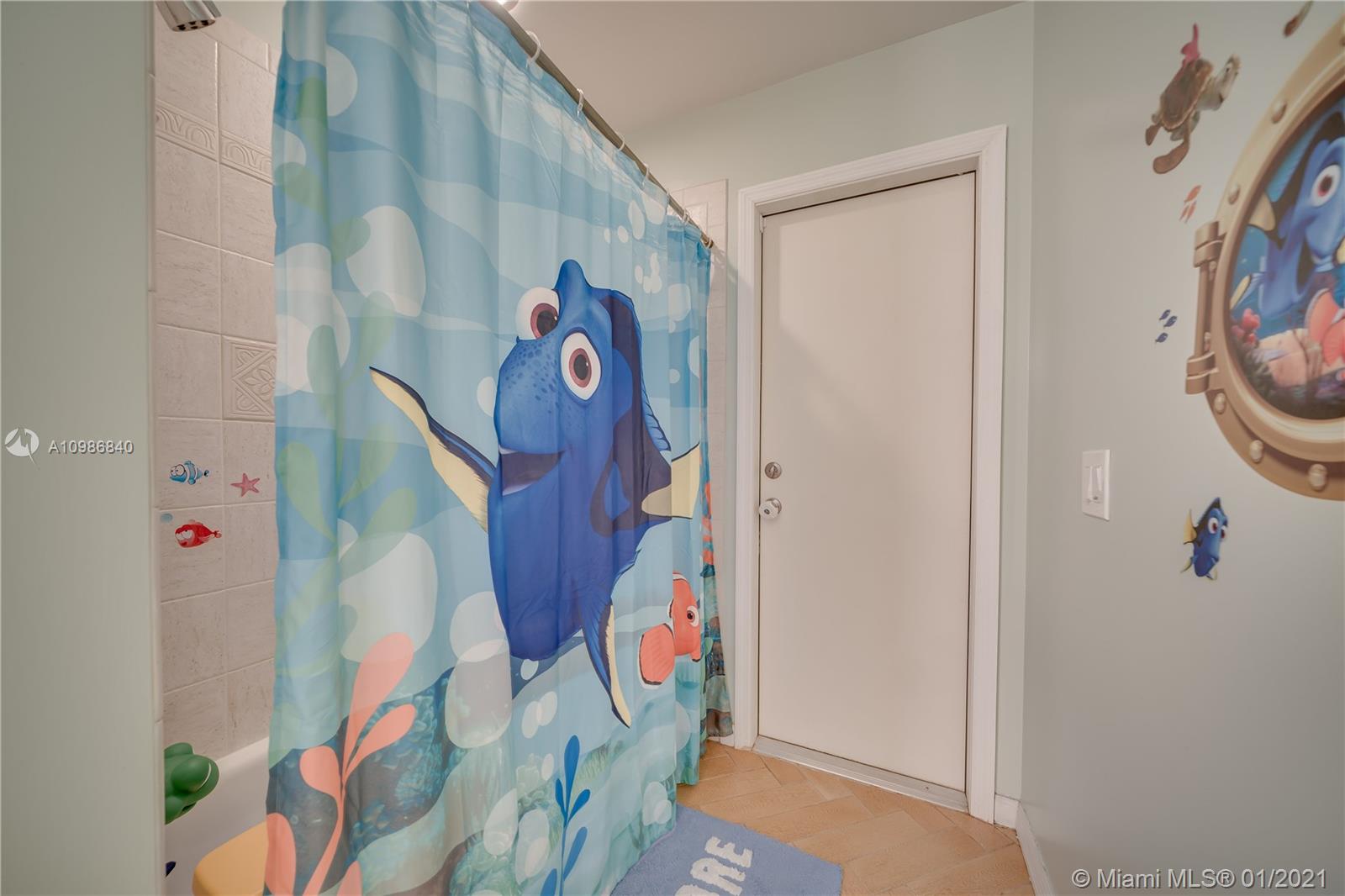 3230 Overlook Road Davie, FL 33328 - Photo 27 of 47