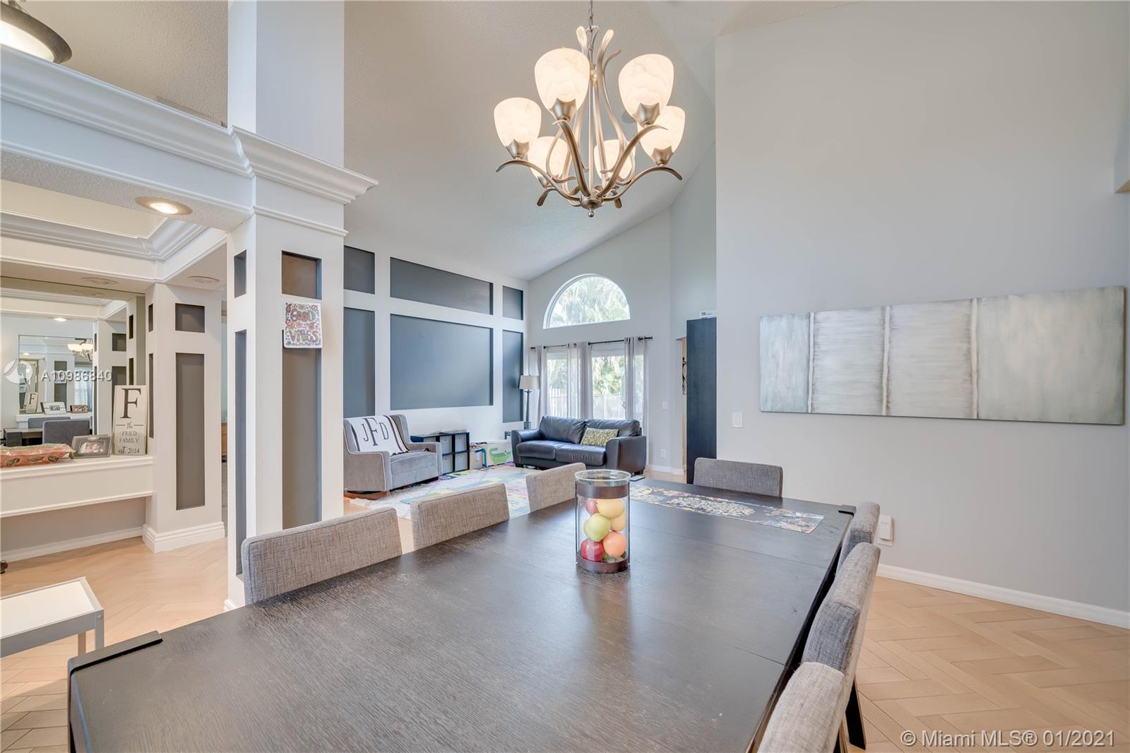 3230 Overlook Road Davie, FL 33328 - Photo 10 of 47