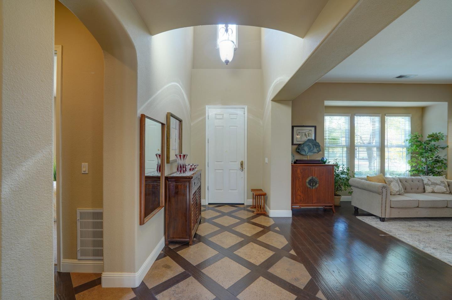 2400 Club Drive Gilroy, CA 95020 - Photo 7 of 67