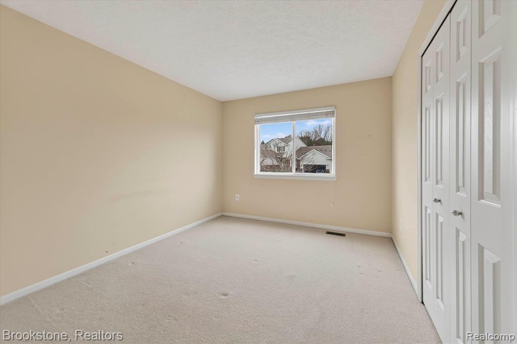 986 Spirea, Unit 44 Howell, MI 48843 - Photo 21 of 49