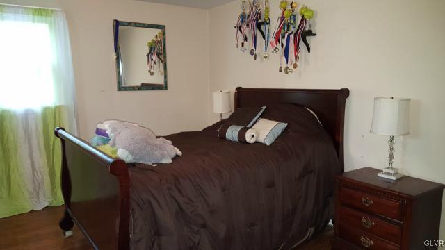 2210 Barrington Road Bethlehem, PA 18018 - Photo 12 of 26 Gallery Image 12