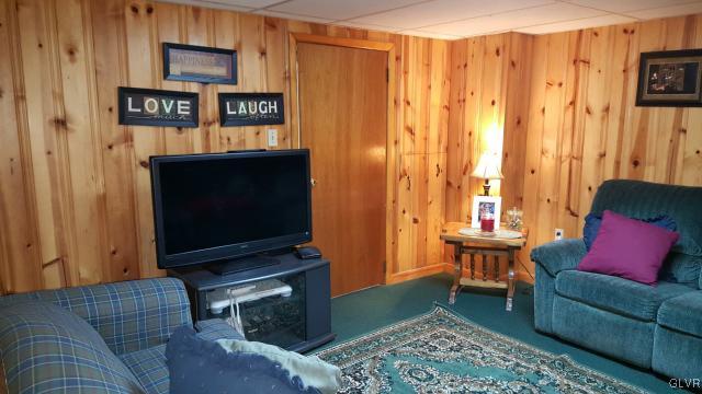 2210 Barrington Road Bethlehem, PA 18018 - Photo 16 of 26 Gallery Image 16