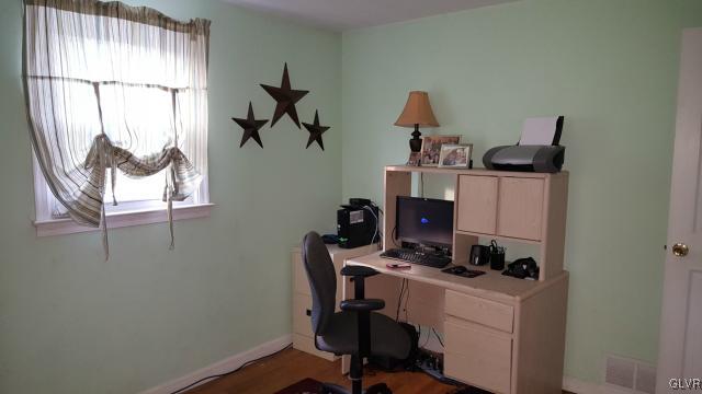 2210 Barrington Road Bethlehem, PA 18018 - Photo 9 of 26 Gallery Image 9